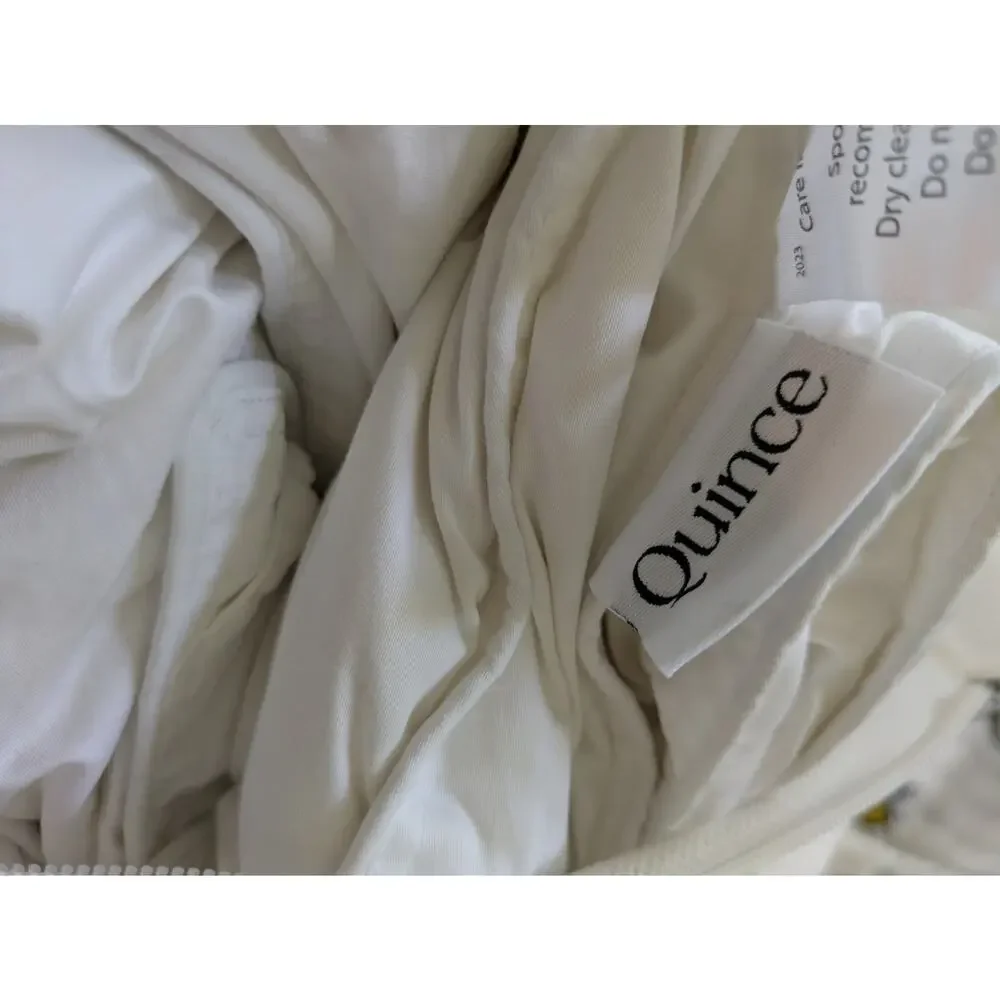Quince QUEEN Luxe Goose Down Duvet Insert  All Season Comforter NEW